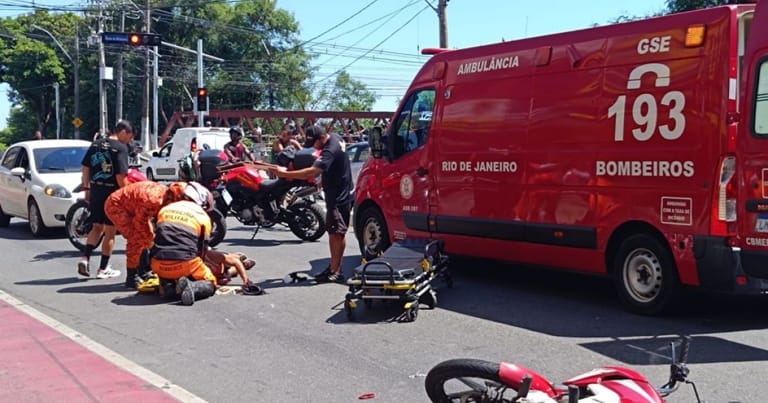 Imagem ilustrativa da matéria: Crescimento de acidentes com motos e bicicletas elétricas preocupa médicos do HFM