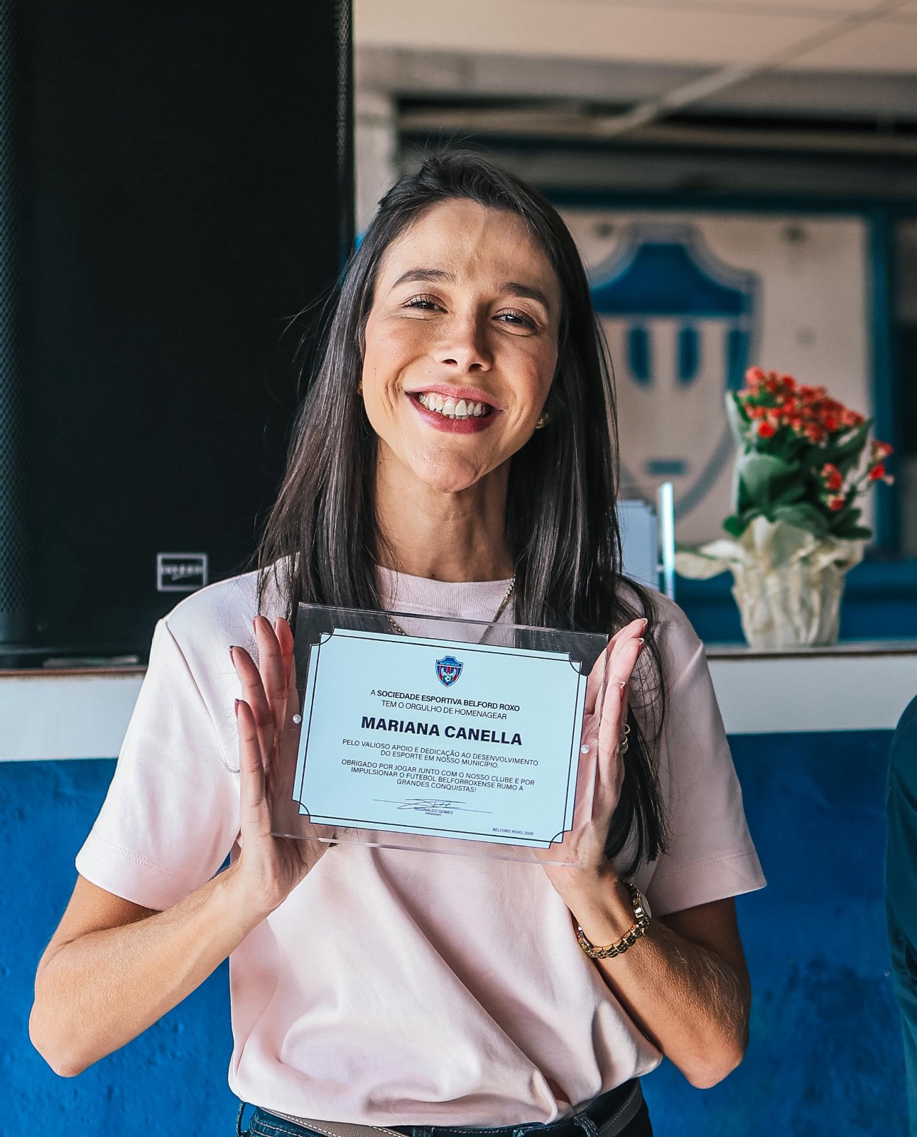 Imagem ilustrativa da matéria: Prefeita Mariana Canella recebe homenagem da Sociedade Esportiva Belford Roxo que disputa final do Estadual Sub-20 B2